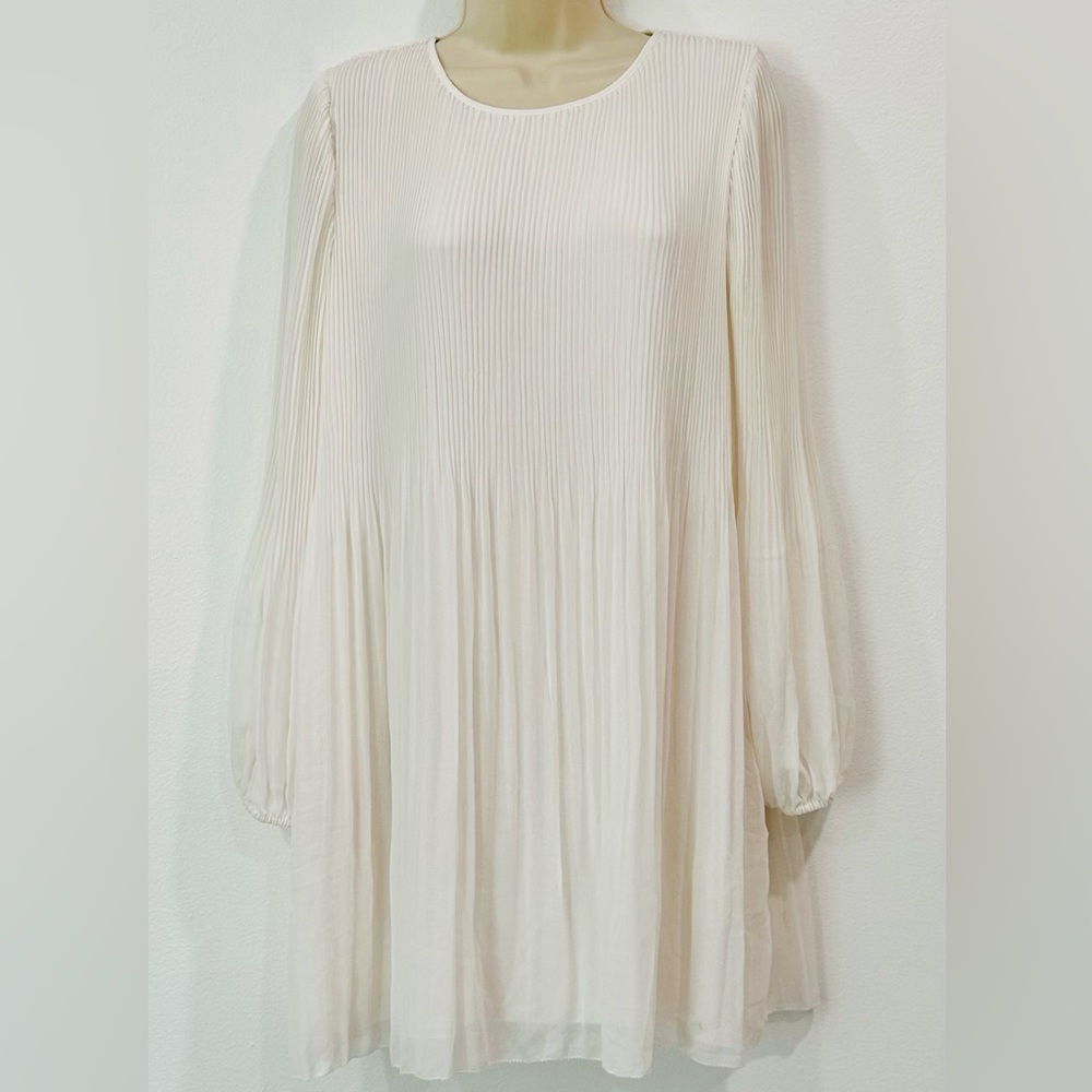 Like New! Aritzia Wilfred Daydreamer Mini Dress